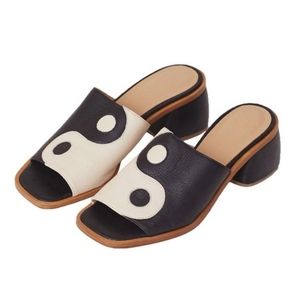 Paloma Wool Balance Mule Yin Yang 41